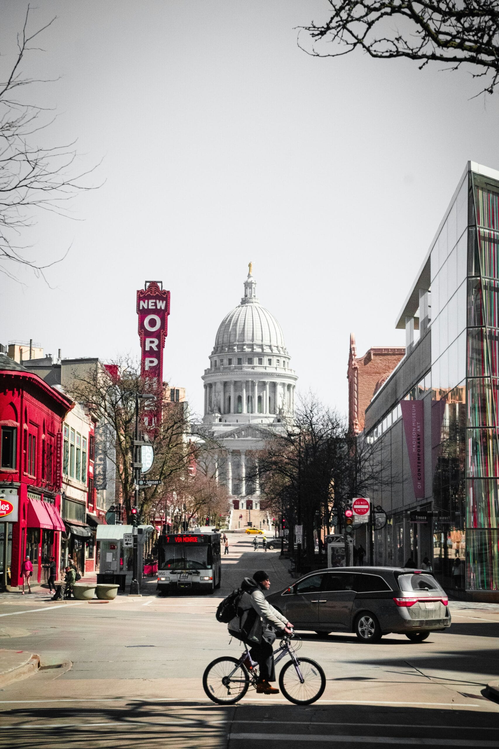 A view of the Madison Wisconsin capital building.